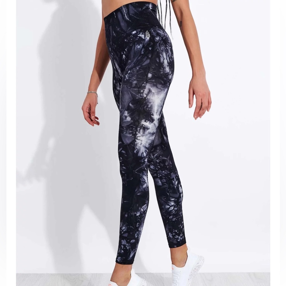 Free People Good Karma Tie Dye Legging size small
